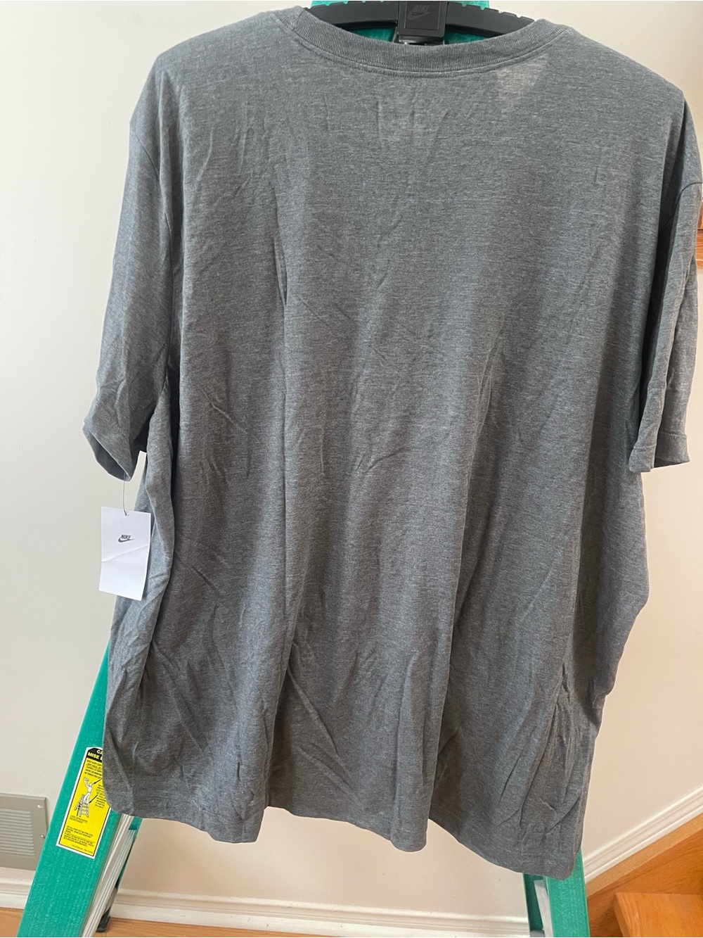 Nike Gray Short-Sleeve Logo Tee - Picture 4 of 4